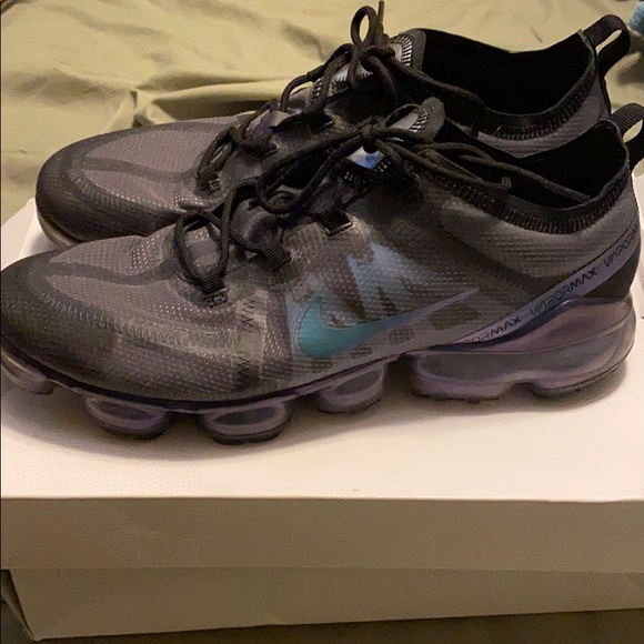 2019 men’s Air vapormax. - Picture 2 of 4
